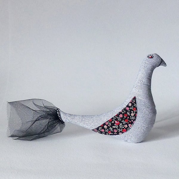 Bird cushion - Grey Nessa