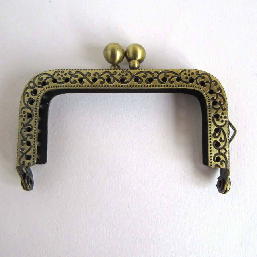 Decorative Metal Purse Clasp