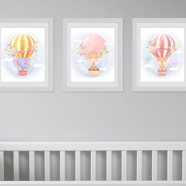 Hot air balloons and animals nursery wall prints, animals nursery decor
