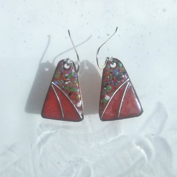 DAINTY SHORT ENAMELLED EARRINGS - TRIANGLE WITH STERLING SILVER