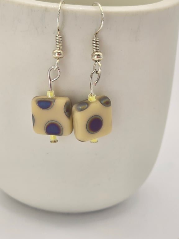 Yellow cubed earrings