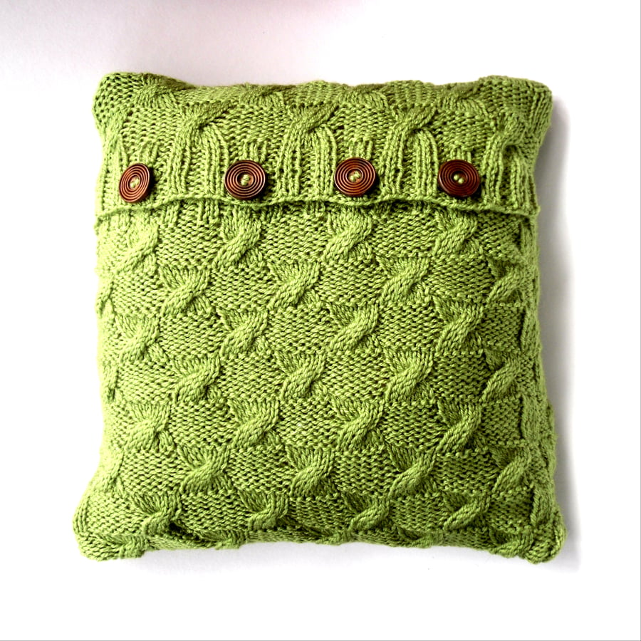 Green cable knit cushion cover 