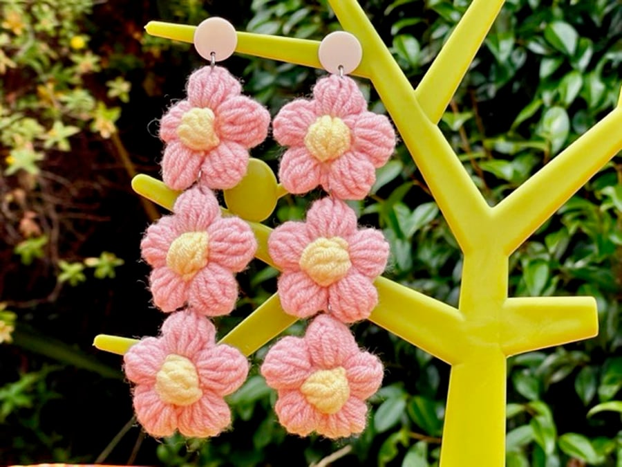 WOOL CROCHET FLOWER EARRINGS three sizes one, two, three flowers blush pink 