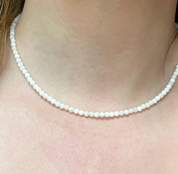 Mother of Pearl Choker Necklace