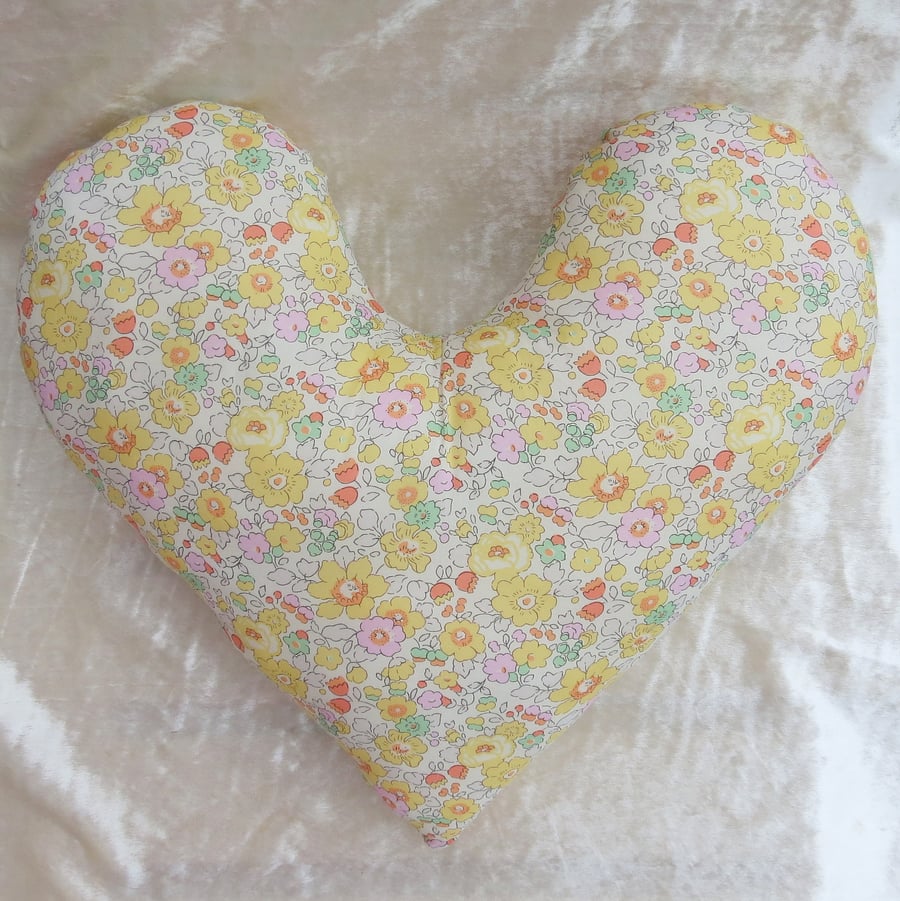 Big Heart surgery pillow.  Mastectomy pillow.  Chest pillow.  Betsy design.