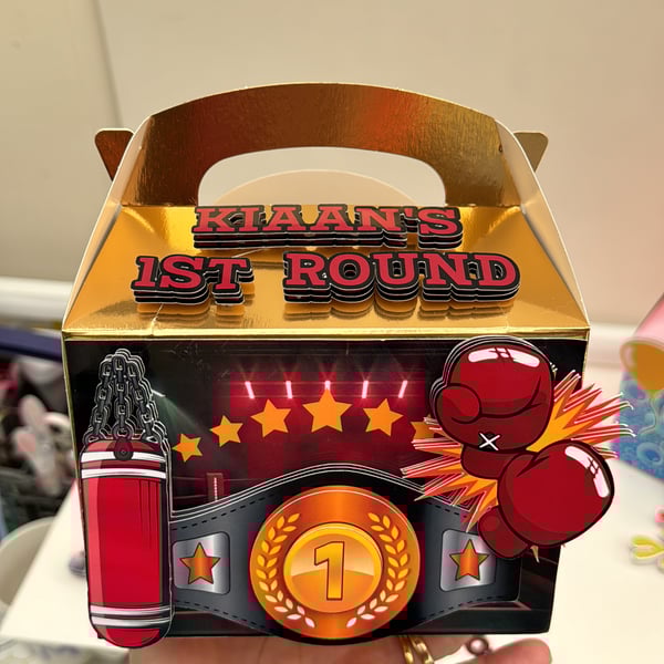 6 Personalised Boys Boxing themed party boxes, party bags 