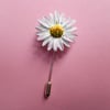 Delicate 3D WHITE LAWN DAISY PIN Wedding Lapel Pin Flower Brooch HAND PAINTED