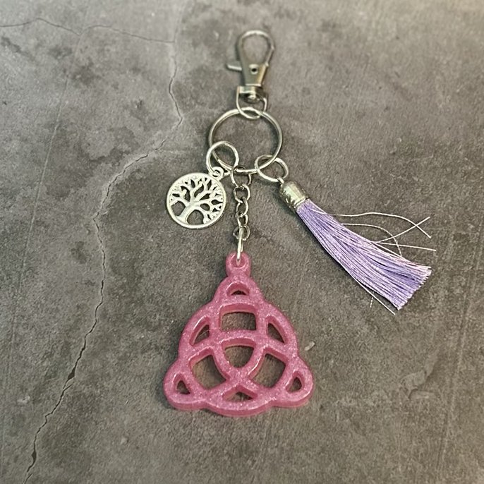 Resin 3 Point Celtic Knot Pendant, Keyring, Bag Charm - Various Colours