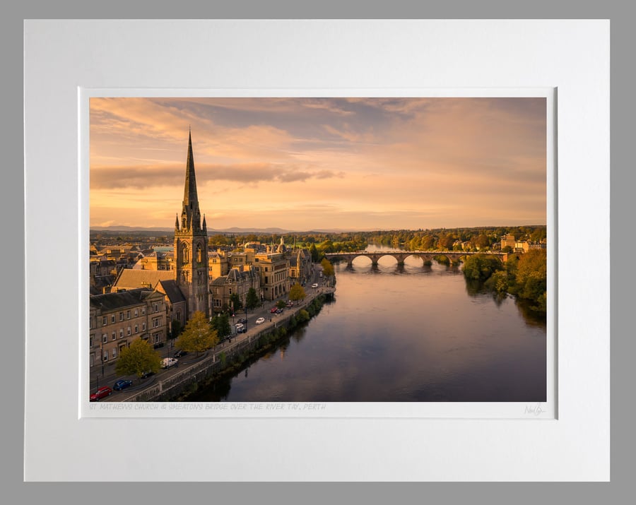 Perth, River Tay & Smeaton's Bridge, Scotland - A3 (50x40cm) Unframed Print