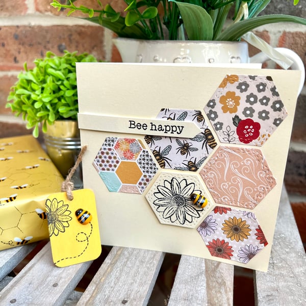 ‘Bee Happy’ Card & Wooden Gift Tag Decoration
