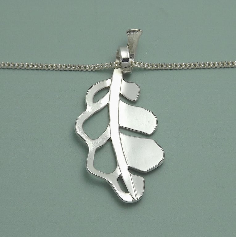 Sterling Silver Oak Leaf Pendant – Strength and Endurance