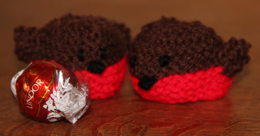 Hand Knitted Christmas Robin Sweetie Holder