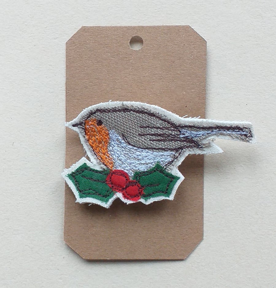 Embroidered Robin Brooch