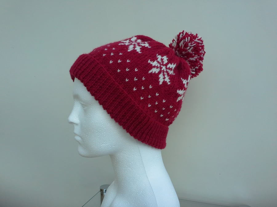 Snowflake Design Bobble Hat
