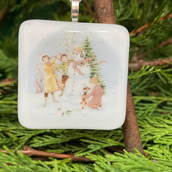 Unique Handcrafted Christmas Artisan Fused Glass Children Building a Snowman