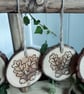 Five pyrography acorn & oak leaf wood slice hanging decorations - Image 4