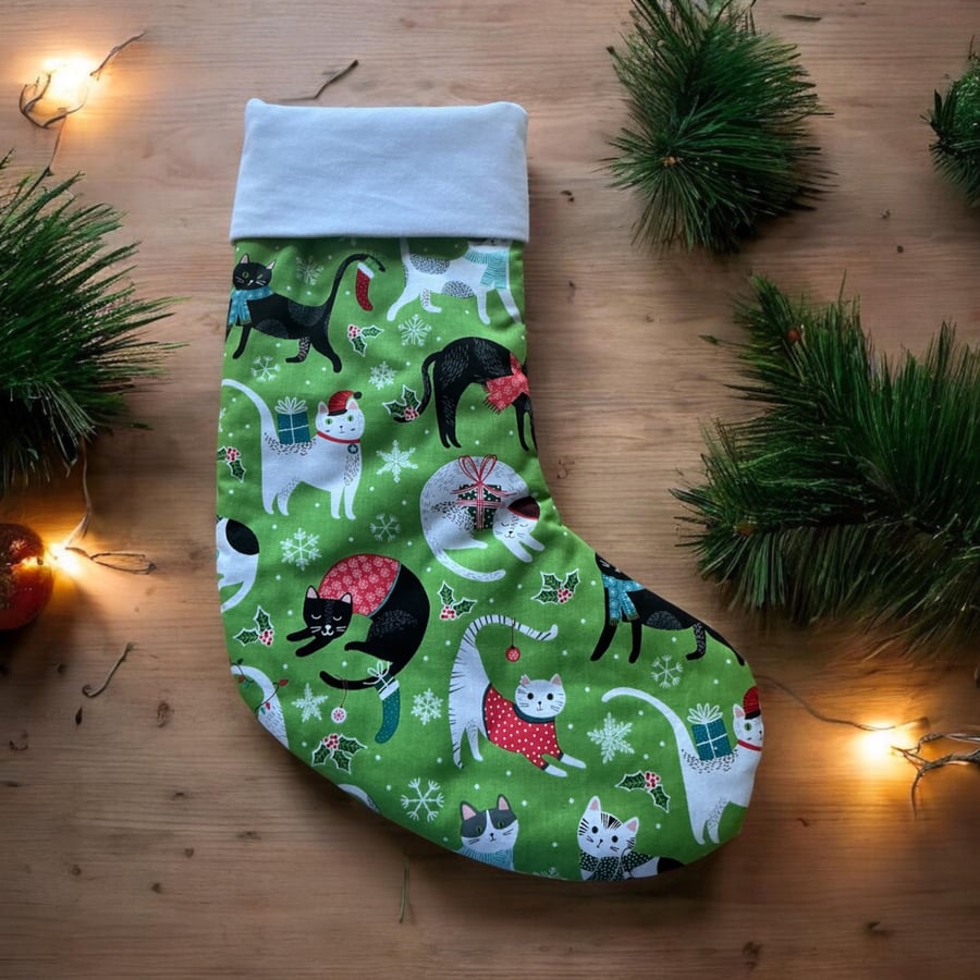 Cat Christmas stocking Green 