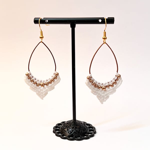 Earrings Macrame Tear Shaped - Bridal White & Gold FREE UK P&P