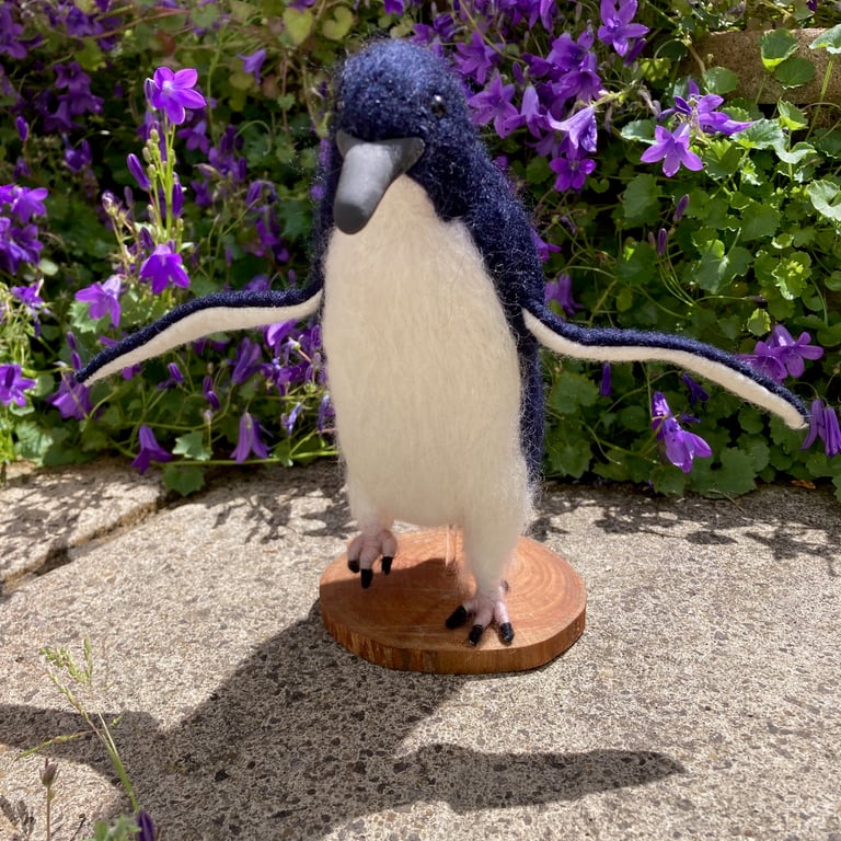 Little penguin, blue penguin, fairy penguin, needle felt model, sculpture