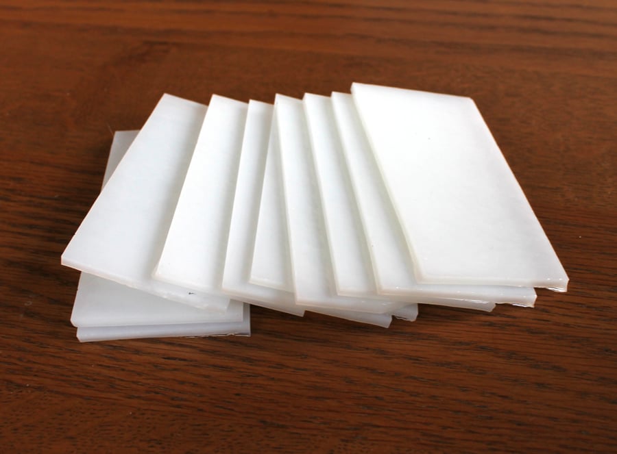 Bullseye white glass - pack of 10 pieces