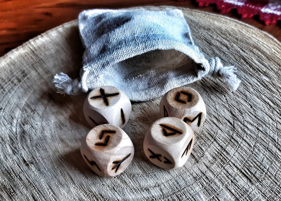 Viking Rune Dice Pagan Divination Set