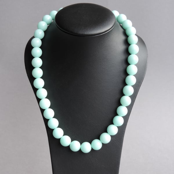 Chunky Mint Green Necklace - Simple Stone Jewellery Gift - Aqua Beaded Necklaces