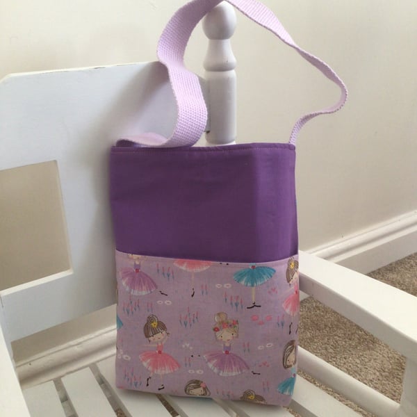 Child’s ballerina shoulder bag