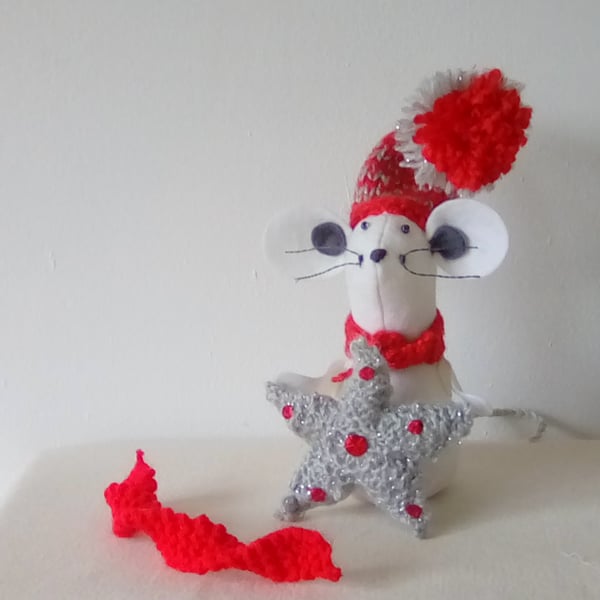 Felt Mouse, Christmas Decor, Handmade Mouse perfect for a animal lover