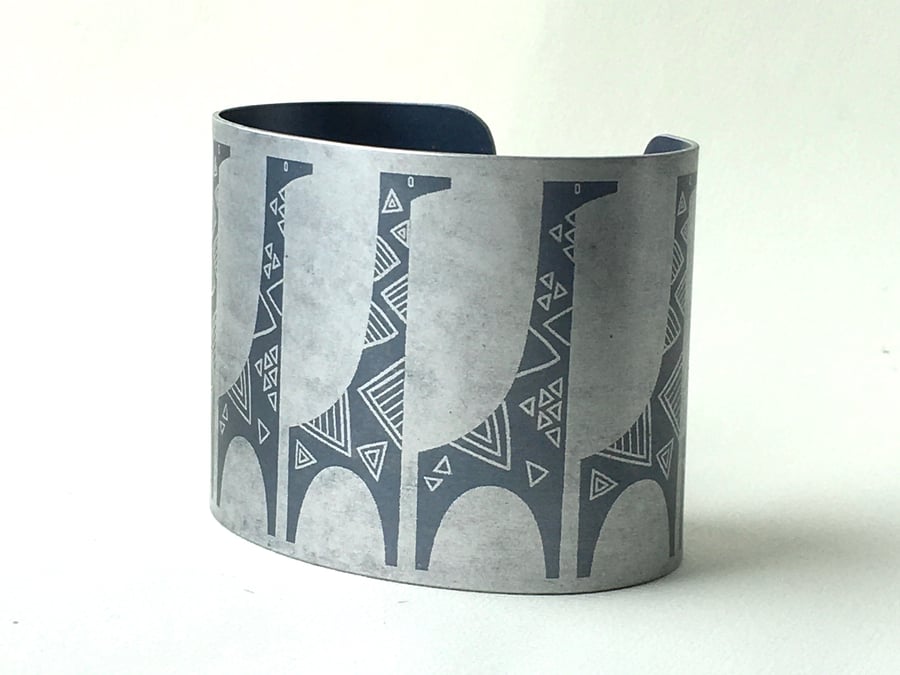 Geometric giraffe print aluminium cuff grey