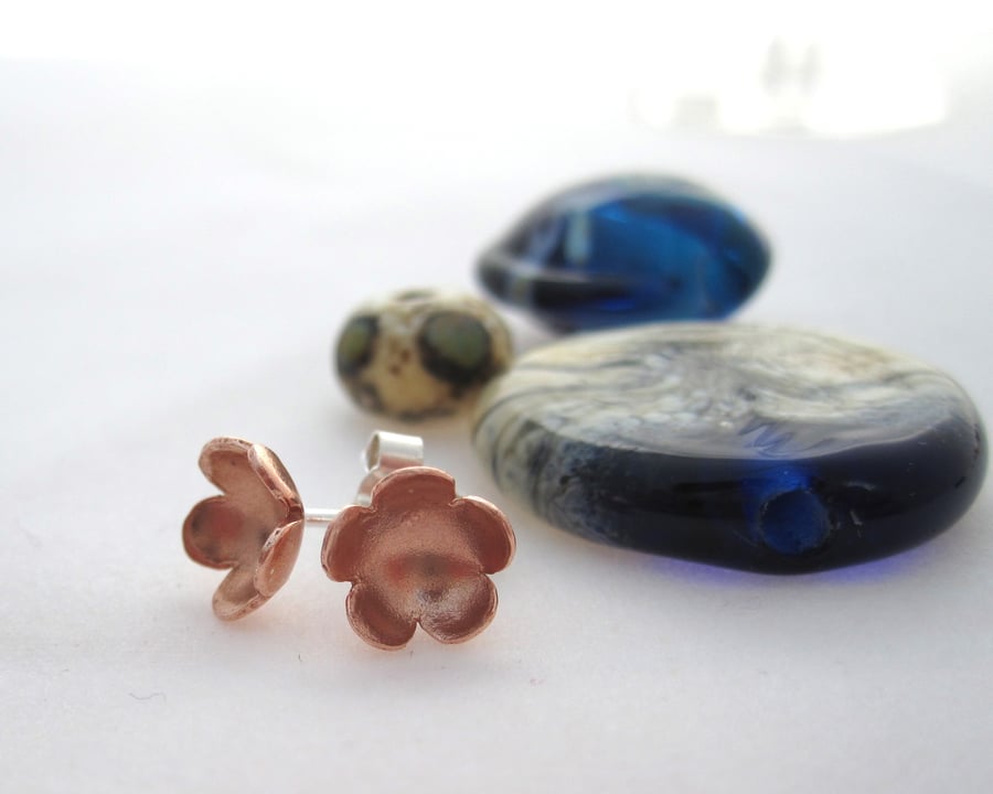 Copper flower Earings - silver, handmade, metalsmith,  Copper daisy petals