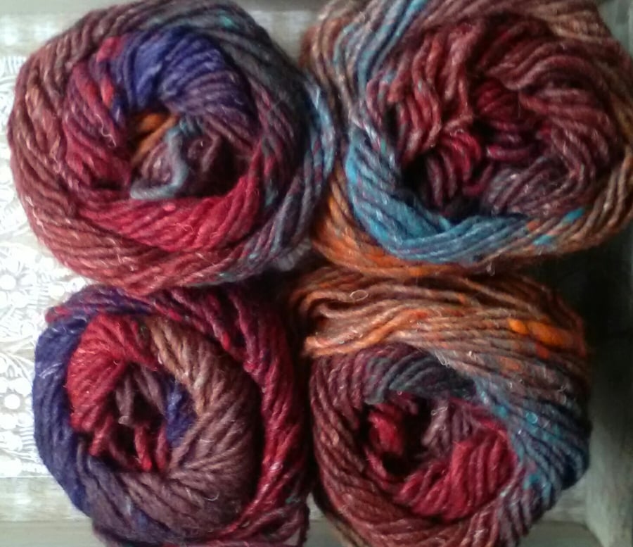 200g NORO KAMA wool silk alpaca Col 7 lot A reds purple orange