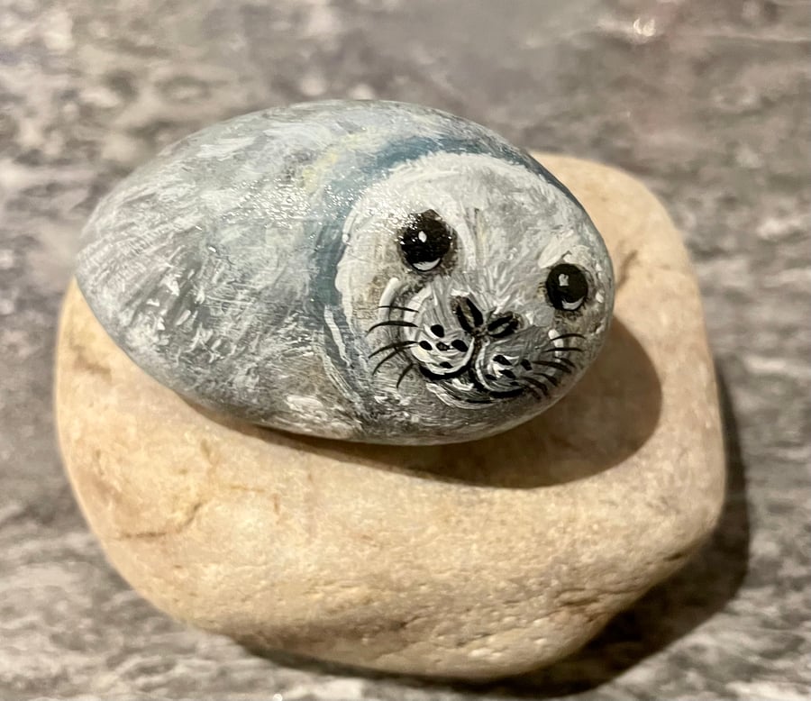 Seal hand painted rock garden stone art 