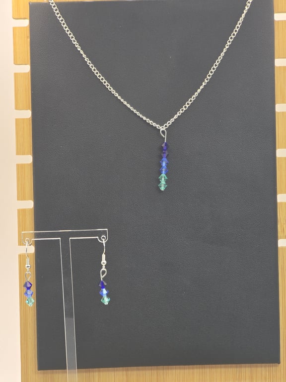 Dark to light blue preciosa crystal bicone jewellery set