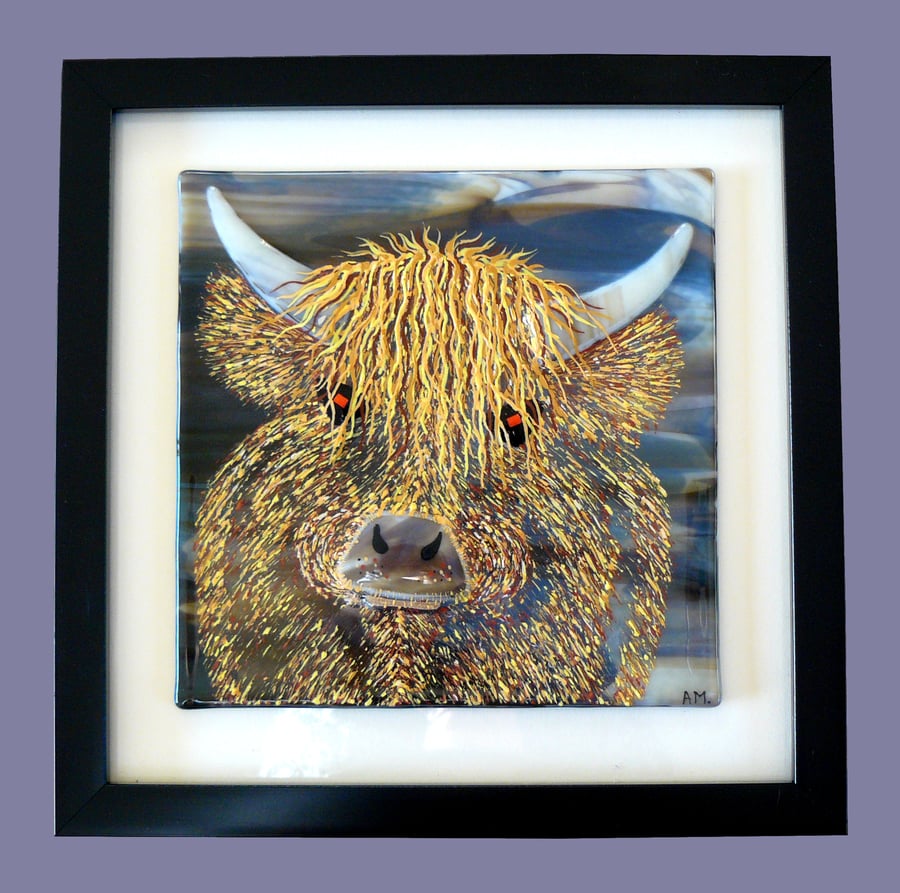HANDMADE FUSED GLASS 'HIGHLAND COW' PICTURE.