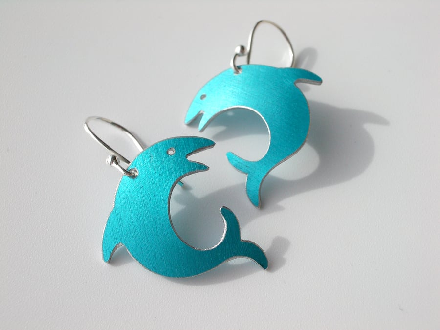 Fish earrings in turquoise