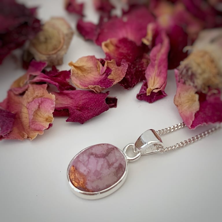 Wedding Bouquet Flower Preservation Necklace – Personalised Keepsake Jewellery