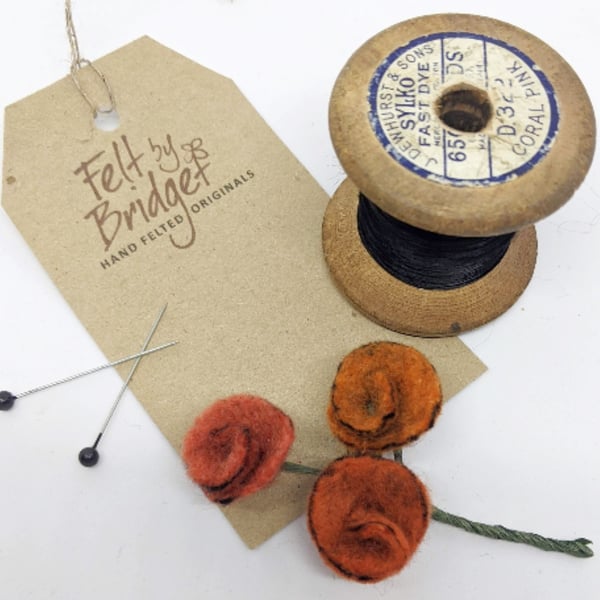 Small felted flowers posy brooch in shades of orange - vintage inspired