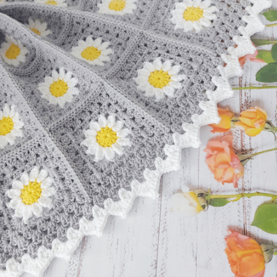 Crochet Daisy Baby Blanket
