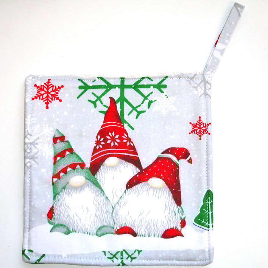 Christmas Pot Holder Potholder Kitchen Grab Mat Pad Red Green Gnomes Gonks