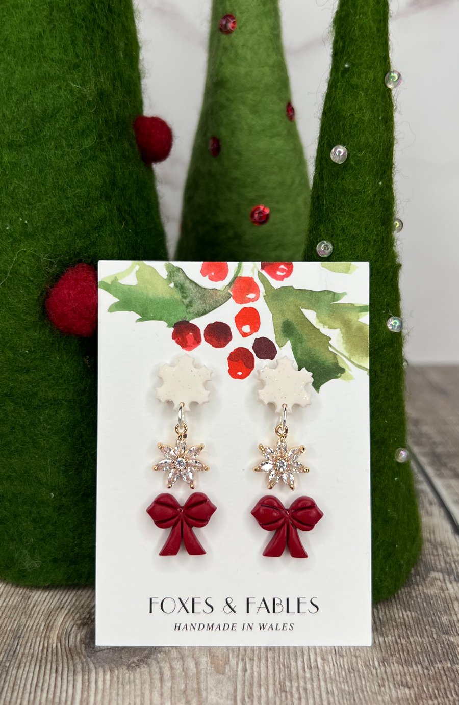 Christmas snowflake stud set
