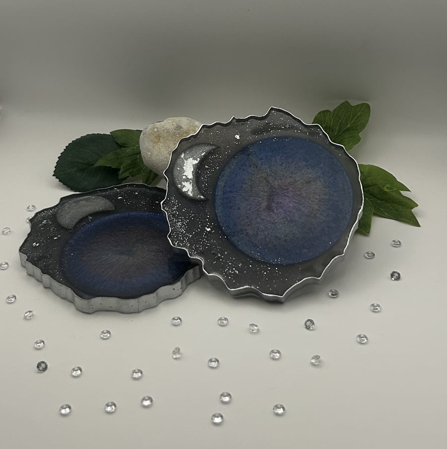 Heavy Resin Geode Style Set of 2 Coasters - Moon and Planet Galaxy Theme