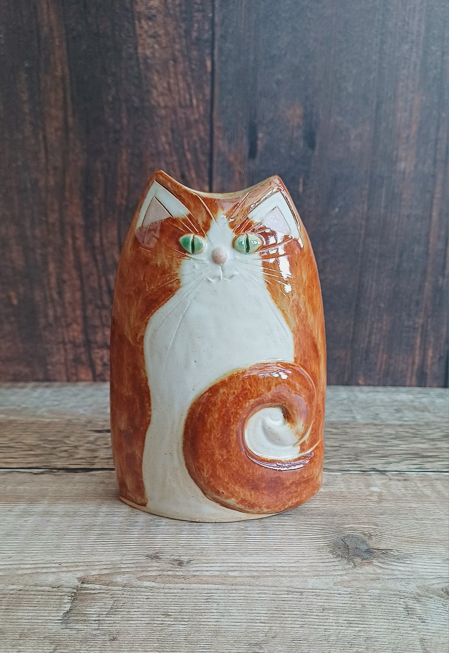 Ceramic pottery cat vase. Ginger and white cat