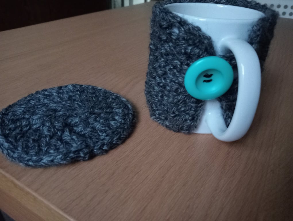 Chunky Grey Crochet Mug Warmer and Coaster Gift Set