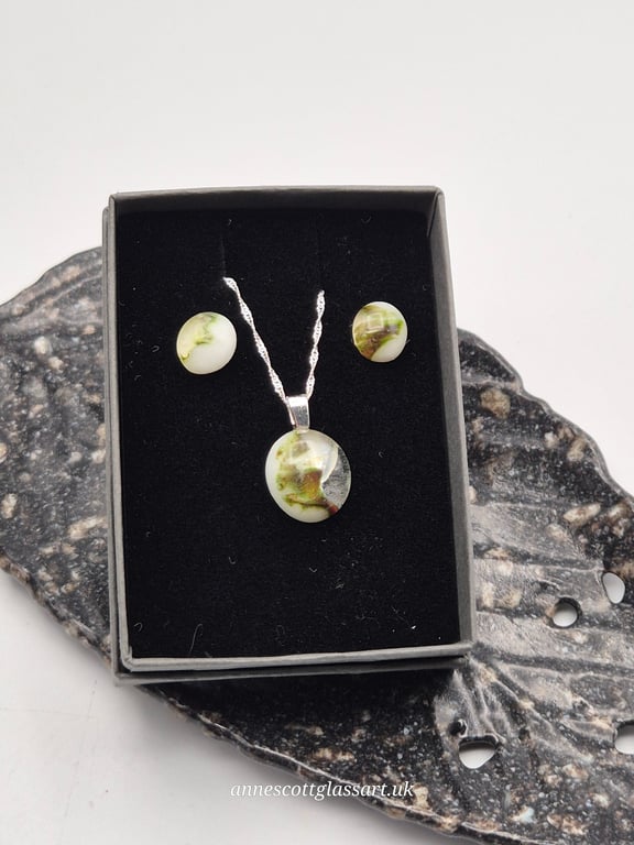 Green and White Fused Glass Stud Earrings and Pendant Set