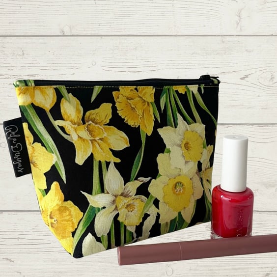 Cosmetics bags yellow daffodils