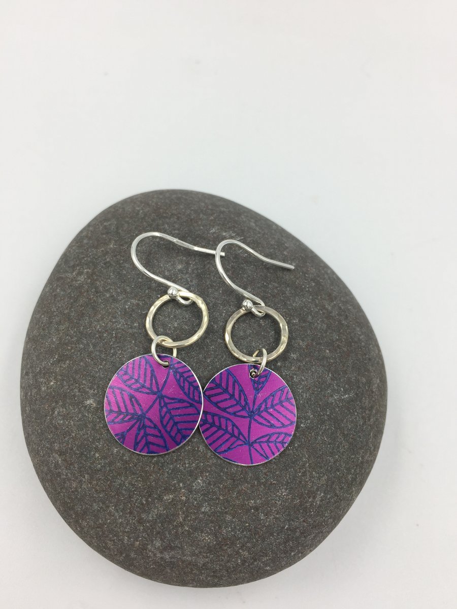 Dark pink circle dangly earrings with leaf print and recycled silver ring 
