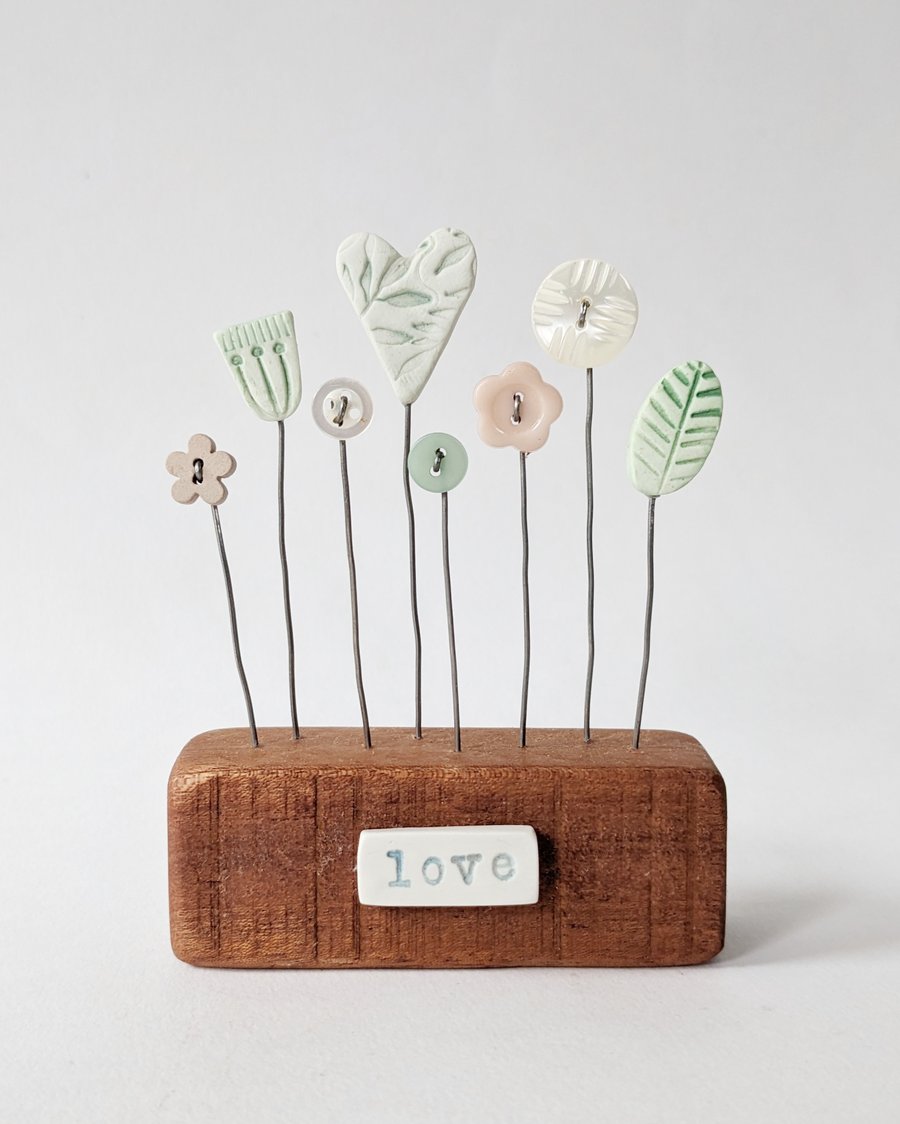 Clay Heart and Flowers in a Button Garden Block 'Love'