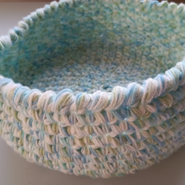 Crochet Basket (Pastel Greens) - so practical!