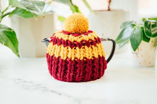 Tea Cosy, Cozy, Tea Pot Cover, Suki, For Life, Stump Compatible, Hand Knitted