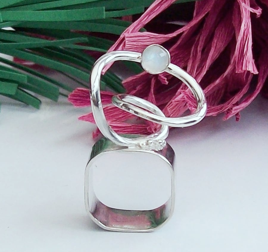Sterling Silver Orbit Ring Size Q ,  Rainbow Moonstone Cocktail Ring